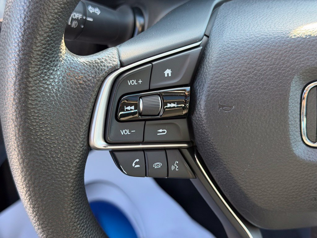 Used 2018 Honda Accord EX image 22