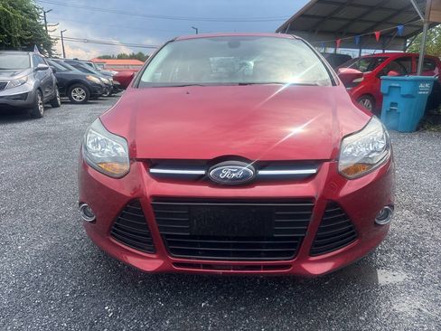 Used 2012 Ford Focus Titanium FWD image 3