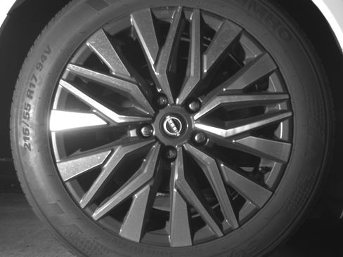 Used 2025 Nissan Altima 2.5 SV image 15