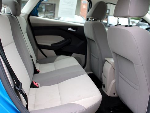 Used 2013 Ford Focus SE w/ Super Fuel Economy (SFE) Pkg image 20