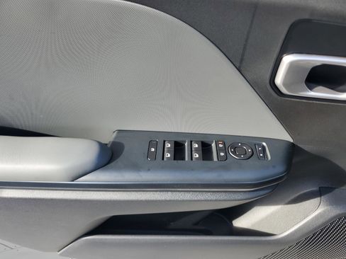 New 2025 Kia K4 LXS image 27