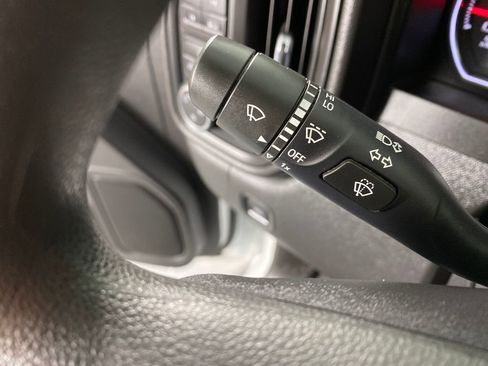 Used 2021 Chevrolet Silverado 1500 Custom w/ Custom Max Trailering Package image 16