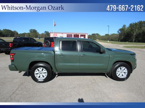Used 2022 Nissan Frontier SV image 14