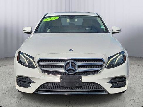 Used 2017 Mercedes-Benz E 300 4MATIC image 2