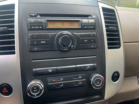 Used 2011 Nissan Frontier SV RWD image 18