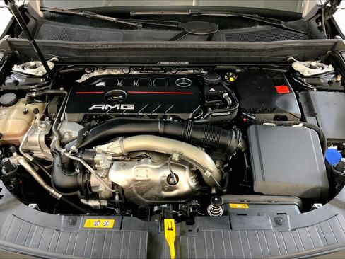 Used 2022 Mercedes-Benz GLB 35 AMG 4MATIC image 30