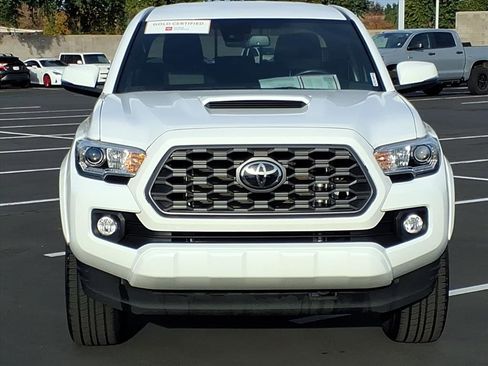 Certified 2022 Toyota Tacoma TRD Sport w/ Technology Package image 2