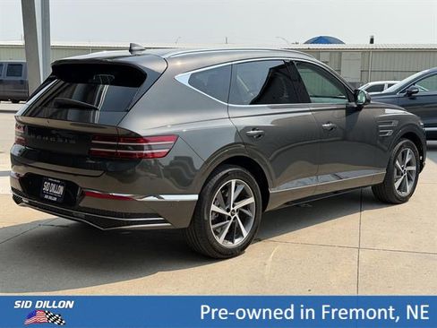 Used 2025 Genesis GV80 3.5T Advanced AWD/4WD image 16