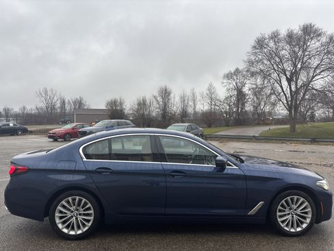 Used 2021 BMW 540i xDrive w/ Premium Package image 2