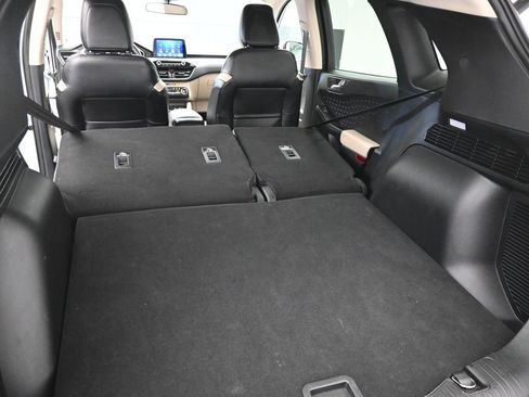 Certified 2020 Ford Escape SEL FWD image 8