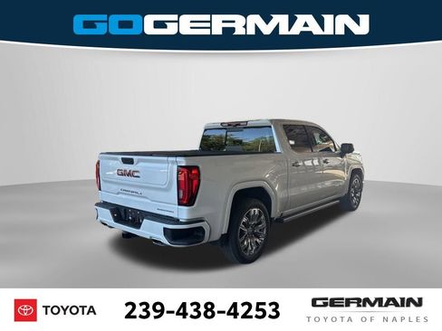 Used 2022 GMC Sierra 1500 Denali w/ Denali Reserve Package AWD/4WD image 12