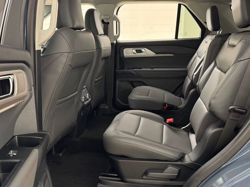 New 2026 Ford Explorer Active w/ Active Comfort Package image 15