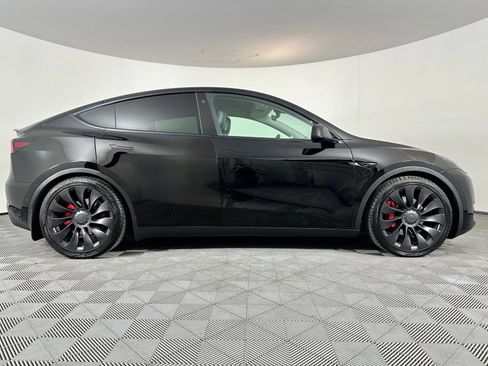 Used 2022 Tesla Model Y Performance AWD/4WD image 29