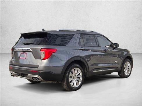 Certified 2022 Ford Explorer King Ranch w/ Premium Technology Package image 5