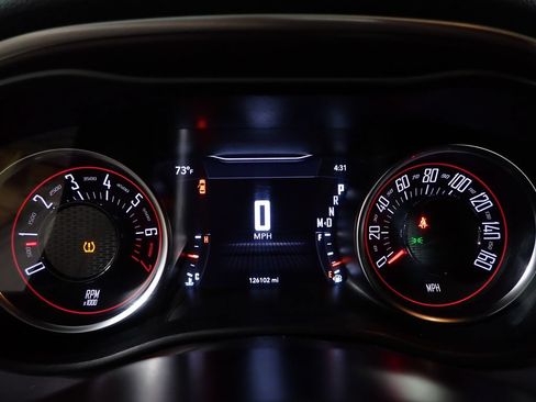 Used 2019 Dodge Challenger SXT RWD image 23