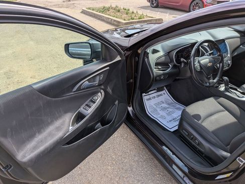 Used 2020 Chevrolet Malibu RS image 21