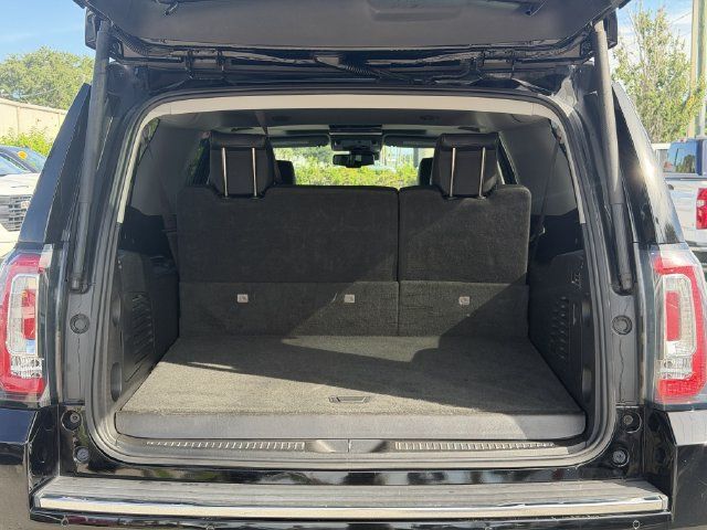 Used 2020 GMC Yukon XL Denali w/ Denali Ultimate Package RWD image 11