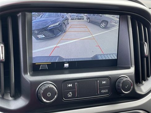 Used 2022 Chevrolet Colorado ZR2 image 18