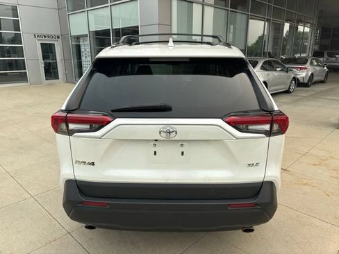 Used 2024 Toyota RAV4 XLE Premium FWD image 6