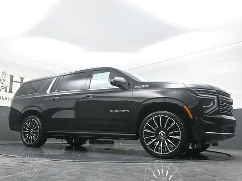 New 2026 Chevrolet Suburban High Country image 2