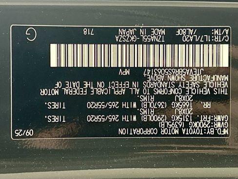 Used 2025 Toyota 4Runner Limited w/ Tow Technology Package AWD/4WD image 33
