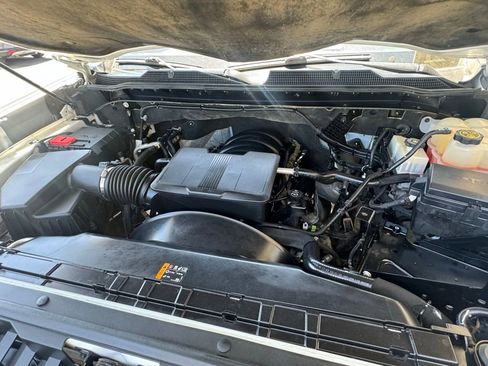 Used 2022 Chevrolet Silverado 2500 LT AWD/4WD image 22