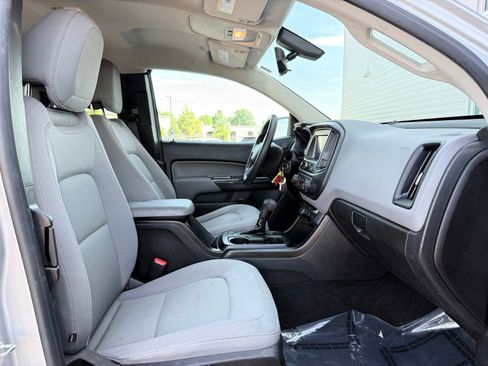 Used 2017 Chevrolet Colorado W/T w/ WT Convenience Package RWD image 23