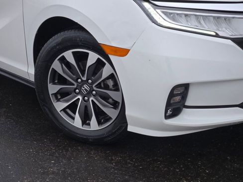 Used 2023 Honda Odyssey EX-L image 3