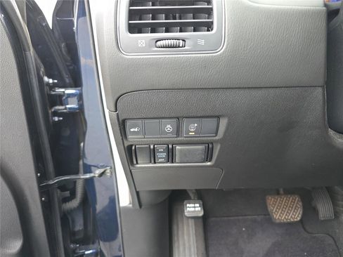 Used 2019 INFINITI QX80 Luxe w/ Proactive Package image 36