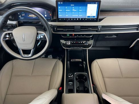 New 2025 Lincoln Corsair Reserve w/ Jet Appearance Package image 11