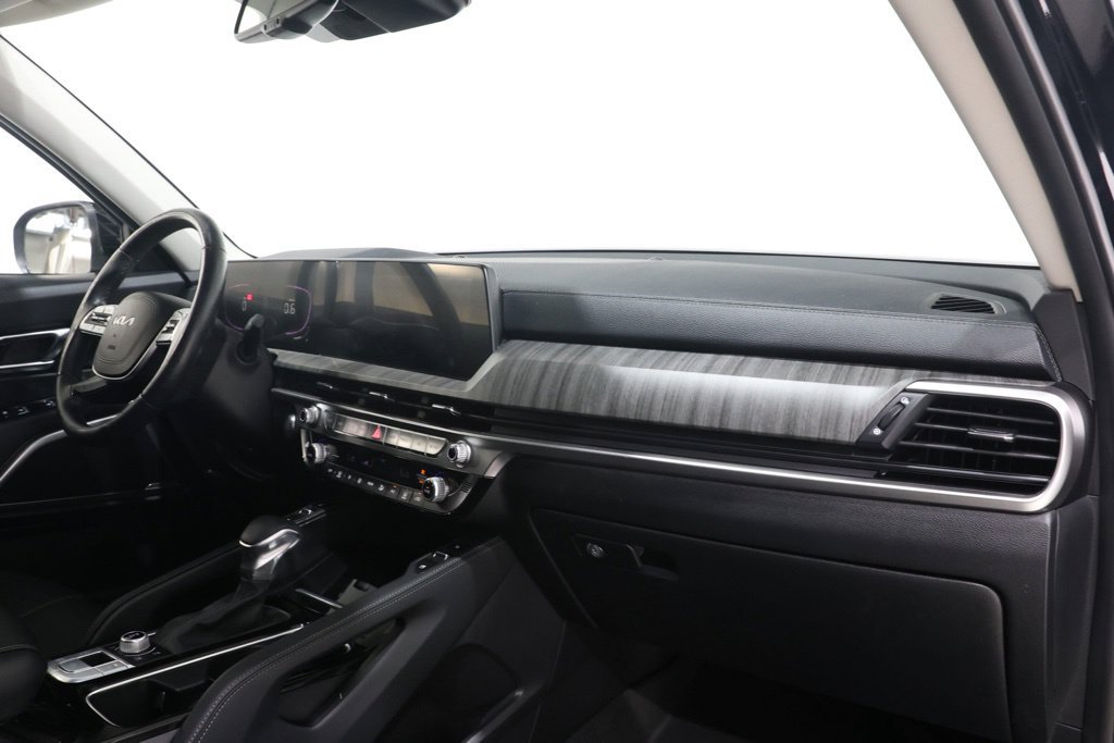 Used 2024 Kia Telluride EX w/ EX Captain's Chair Package AWD/4WD image 19