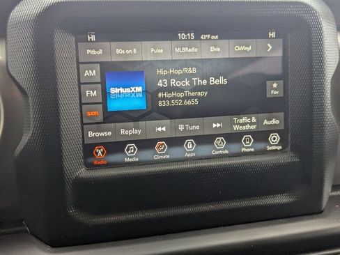 Used 2021 Jeep Wrangler Willys image 16