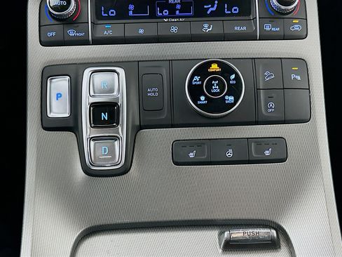 Used 2022 Hyundai Palisade SEL w/ 8P Bench Seat Package AWD/4WD image 25