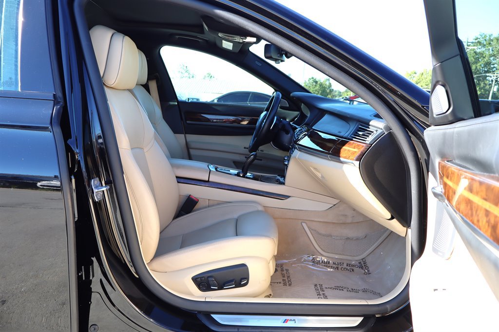 Used 2013 BMW 750Li RWD image 14