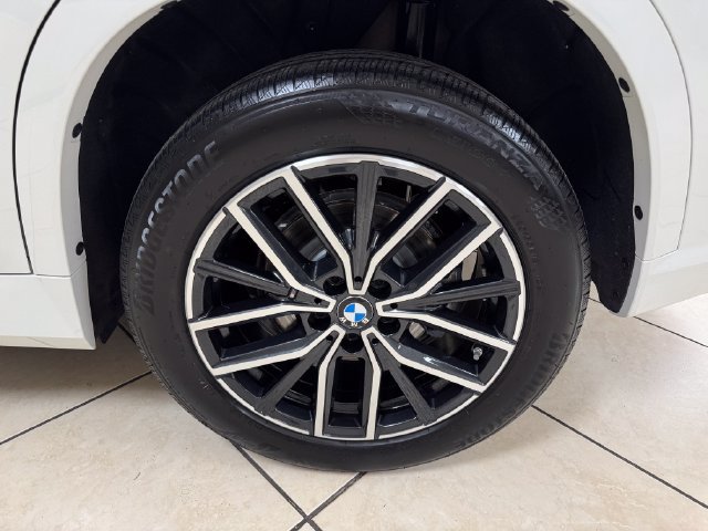 Used 2025 BMW X1 xDrive28i AWD/4WD image 25