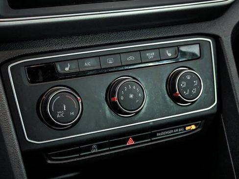 Used 2018 Volkswagen Atlas SE image 20