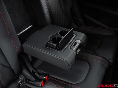 Used 2023 Lamborghini Urus Performante AWD/4WD image 45