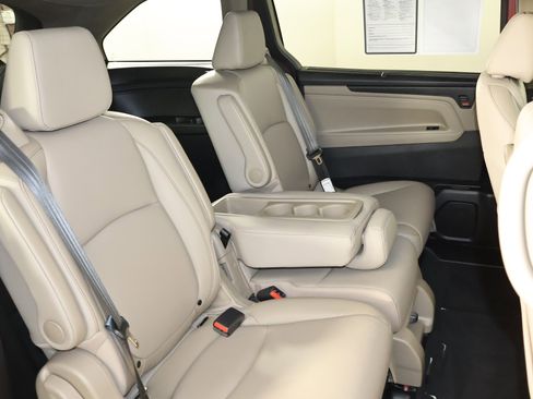 Certified 2023 Honda Odyssey EX-L image 43