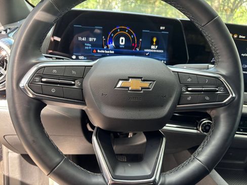 Used 2025 Chevrolet Equinox LT FWD image 28
