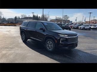 Certified 2025 Chevrolet Traverse LT video 2