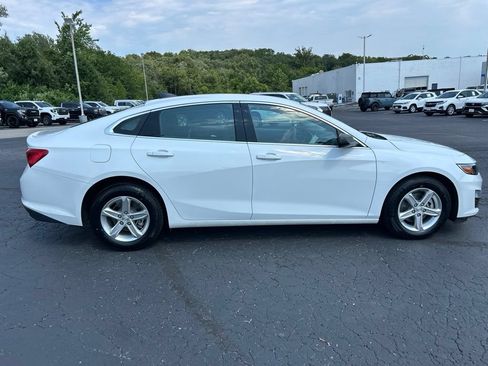Used 2023 Chevrolet Malibu LS FWD image 4