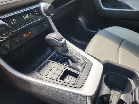 Used 2021 Toyota RAV4 XLE Premium AWD/4WD image 22
