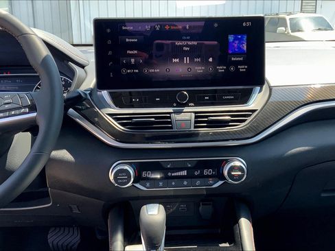 New 2025 Nissan Altima 2.5 SR w/ SR Premium Package image 7