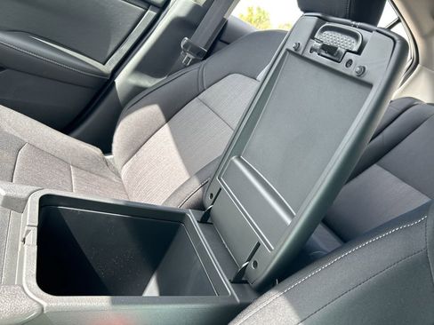 New 2025 Nissan Sentra SV image 30