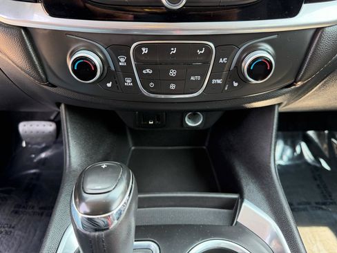 Used 2019 Chevrolet Traverse LT w/ LPO, Floor Liner Package AWD/4WD image 15