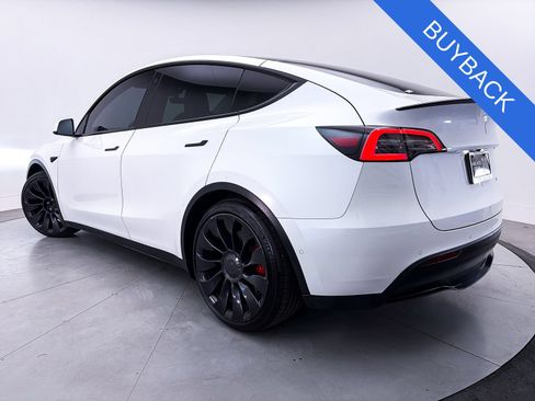 Used 2022 Tesla Model Y Performance AWD/4WD image 2