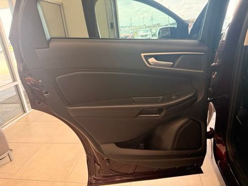 Used 2024 Ford Edge SEL AWD/4WD image 14