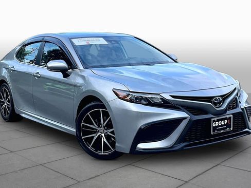 Certified 2024 Toyota Camry SE w/ Cold Weather Package AWD/4WD image 3