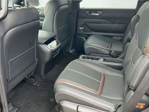 New 2026 Nissan Armada SL image 25