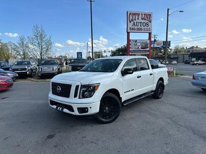 Used 2018 Nissan Titan SV w/ SV Convenience Package